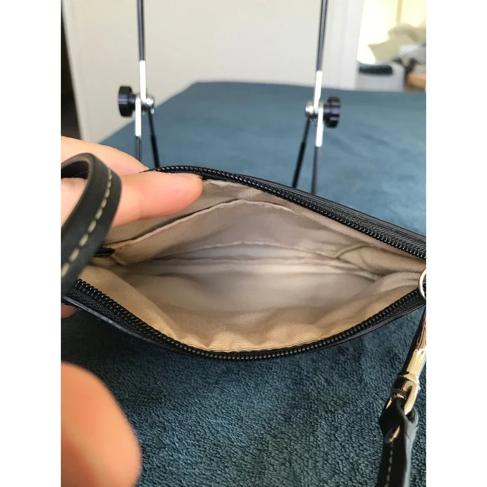 Vintage coach black leather capacity wristlet clutch